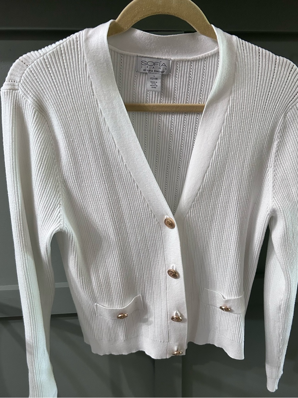 sofia by sofia vergara White Ribbed V-Neck Button Front Cardigan
